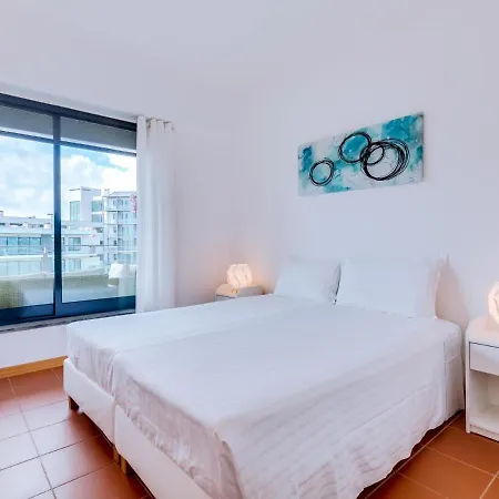 Al - Golf Club Modern *