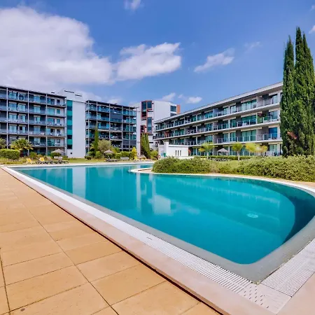 Al - Golf Club Modern Vilamoura