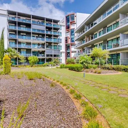 Al - Golf Club Modern Apartament *