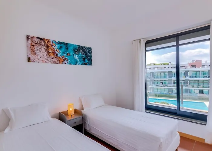 Al - Golf Club Modern Apartment