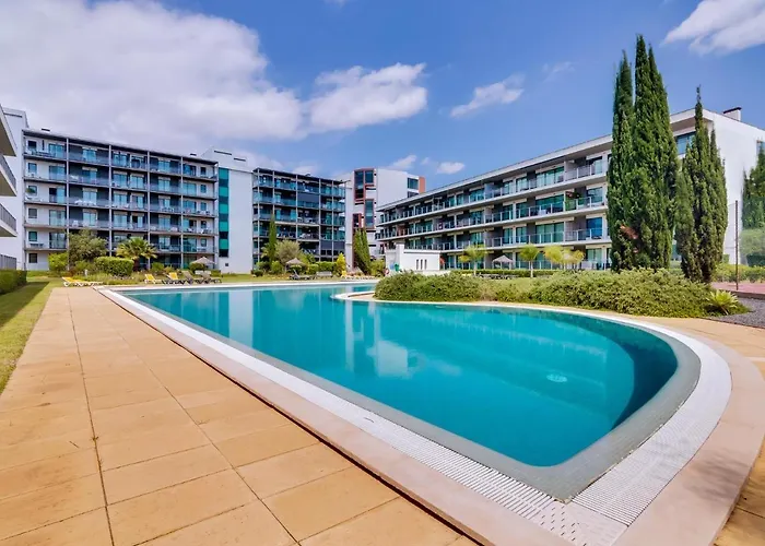 Al - Golf Club Modern Vilamoura